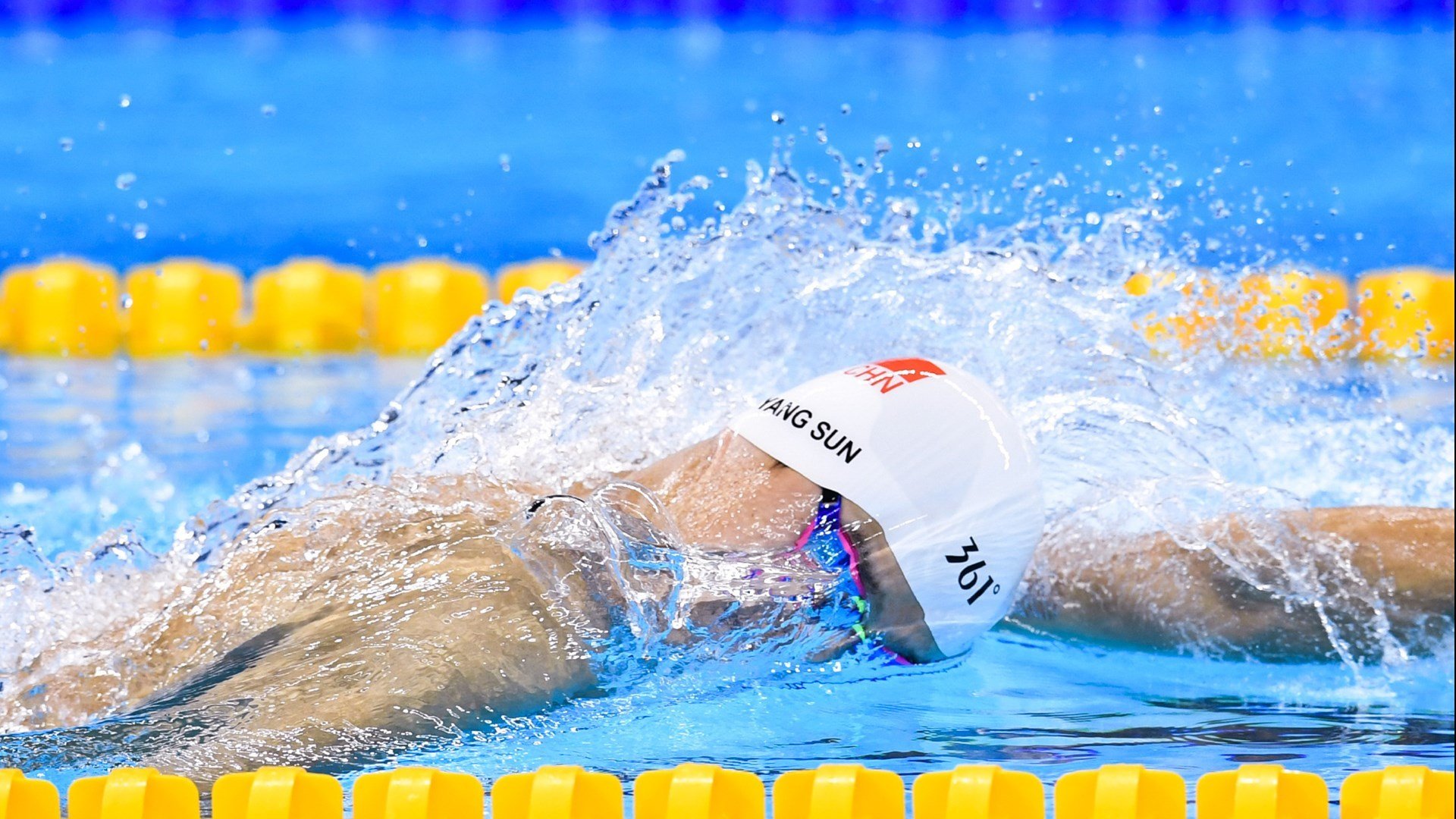 教练组赛后召开复盘会议提出中场控球率有待进一步提升,中场休息教练都说什么